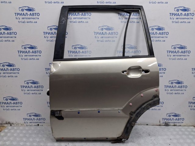 Двері задні, ліві 6700460260 TOYOTA