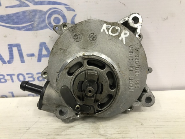Насос вакуумний 6712300165 SSANG YONG