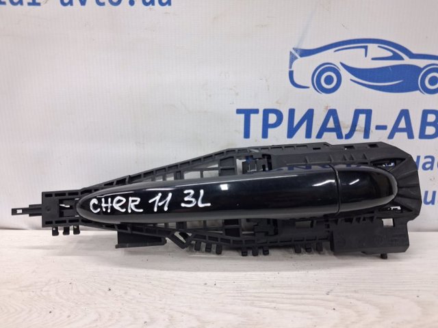 Тримач зовнішньої ручки дверей, задніх лівих 68082689AE CHRYSLER
