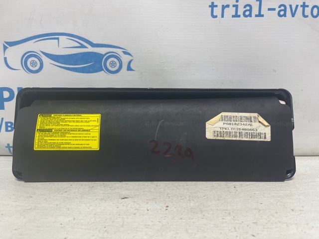 Подушка безпеки (AIRBAG) пасажирська, захисту колін 68102342AB CHRYSLER