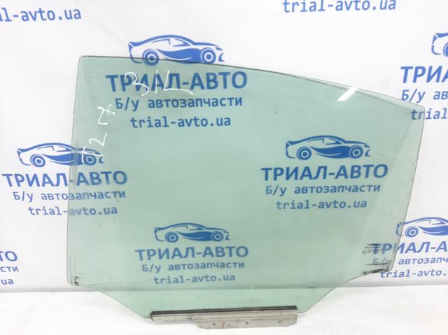 Скло задніх дверей, лівих 6810405140 TOYOTA