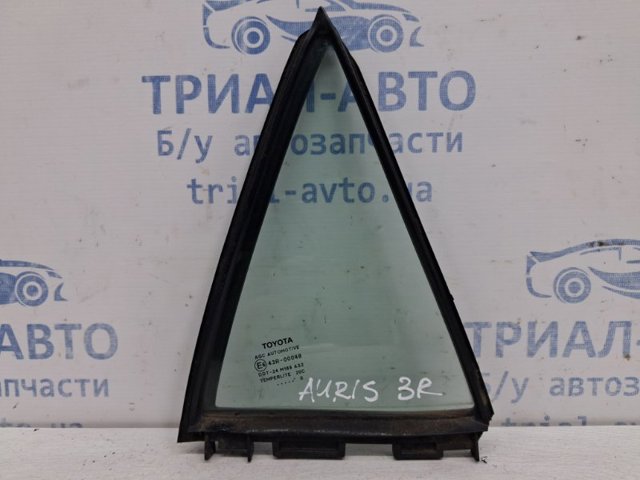 Задня кватирка права 6812302170 TOYOTA