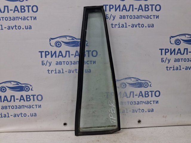 Куточок задніх правих дверей 6812360231 TOYOTA