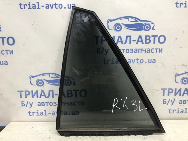 Кватирка дверей трикутник, задньої, лівої 6812448110 TOYOTA