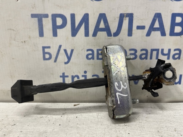 Обмежувач відкриття дверей, задній 6864048020 TOYOTA