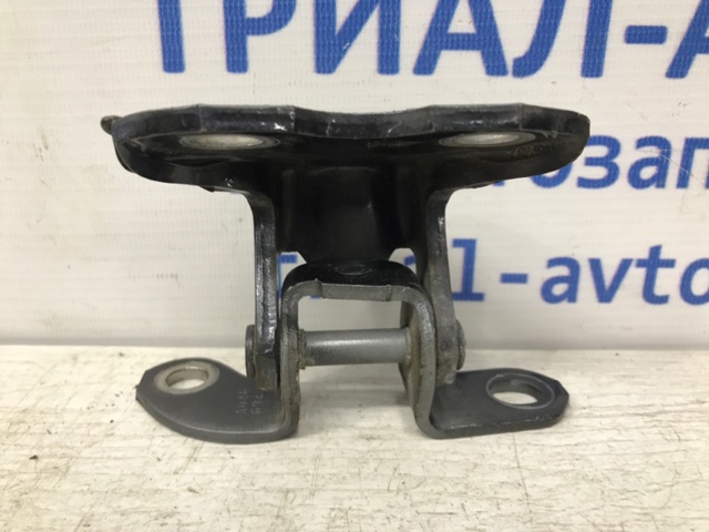 Завіса дверей задніх правих 6875020121 TOYOTA