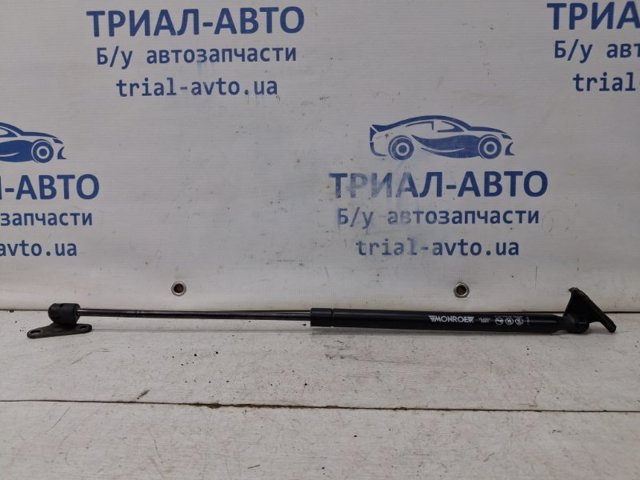 Амортизатор двері багажника 689600E021 TOYOTA