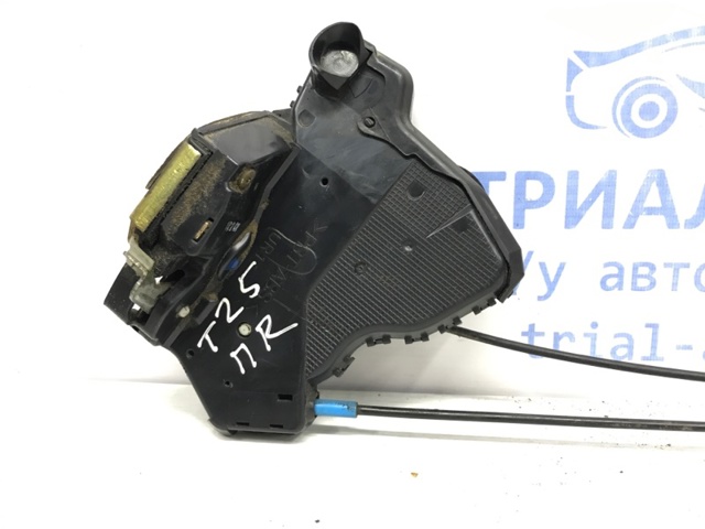 Замок передніх пасажирських дверей 6903002161 TOYOTA