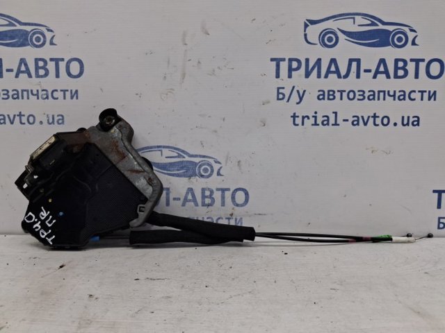 Замок передніх пасажирських дверей 6903033251 TOYOTA