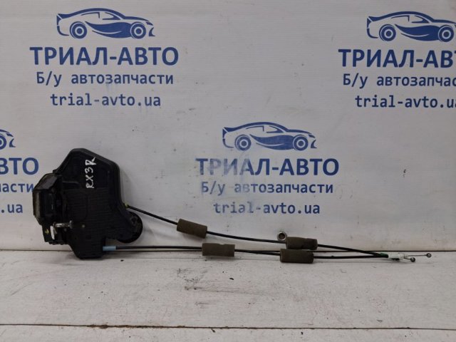 Замок задньої дверї, правої 690500E010 TOYOTA