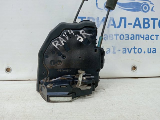 Замок задньої дверї, правої 6905042020 TOYOTA