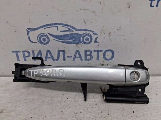 Тримач зовнішньої ручки дверей, передньої правої 6920128010 TOYOTA