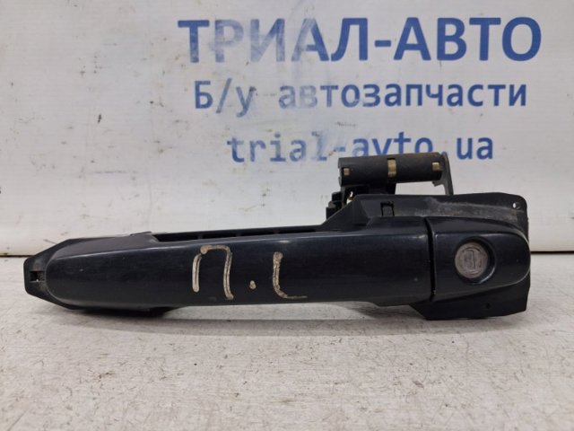Тримач зовнішньої ручки дверей, передніх лівих 6920205020 TOYOTA