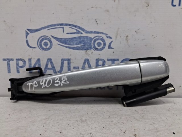 Тримач зовнішньої ручки дверей, задніх лівих 6920360010 TOYOTA