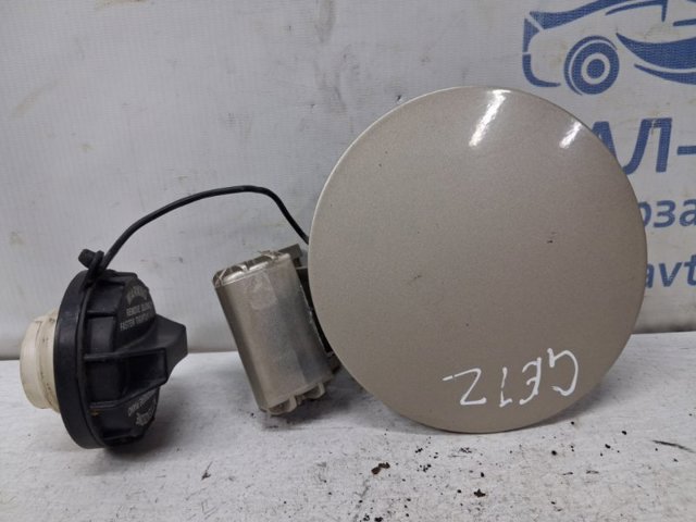 Лючок (дверцята) бензобака 695101C000 HYUNDAI