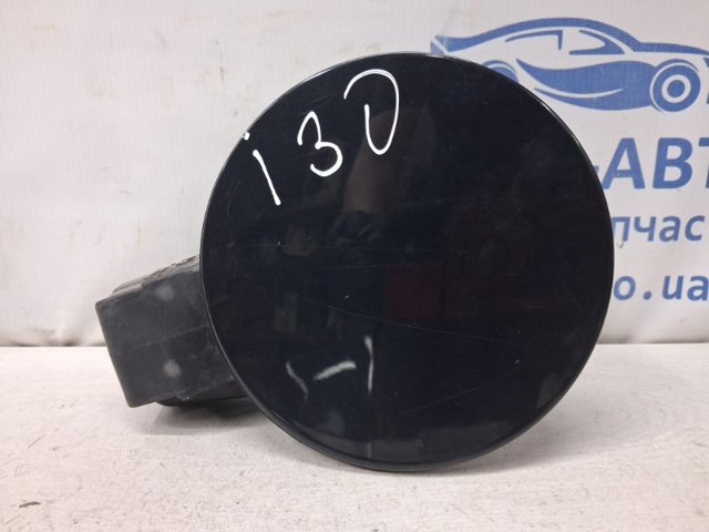 Лючок паливного бака 695102L200 HYUNDAI