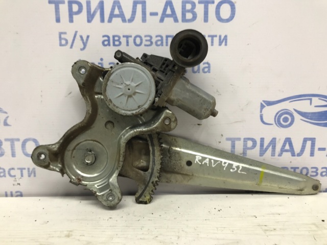 Механізм склопідйомника двері задньої, лівої 6980442040 TOYOTA