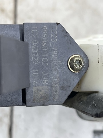 Механізм склопідіймача дверей передніх, правих 6981005050 TOYOTA