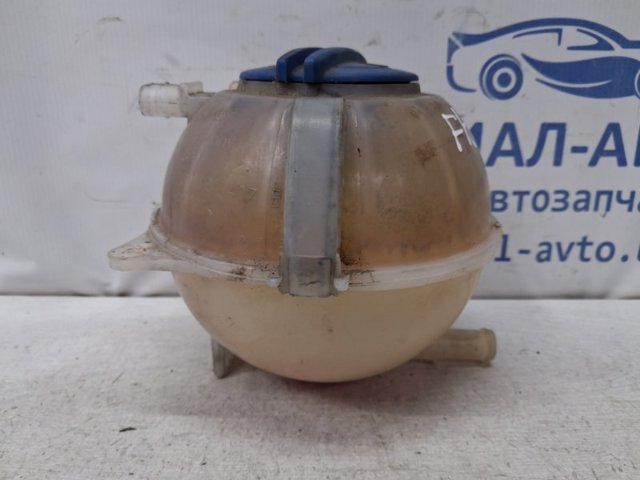 Бачок для води Volkswagen Polo V