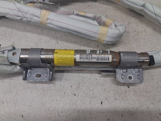Подушка безпеки, шторка бічна, права, AIRBAG 7030A082 MITSUBISHI