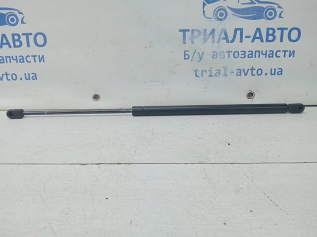 Амортизатор капота 7115008102 SSANG YONG
