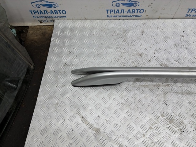 Рейлінг даху правий 738224CC1A NISSAN