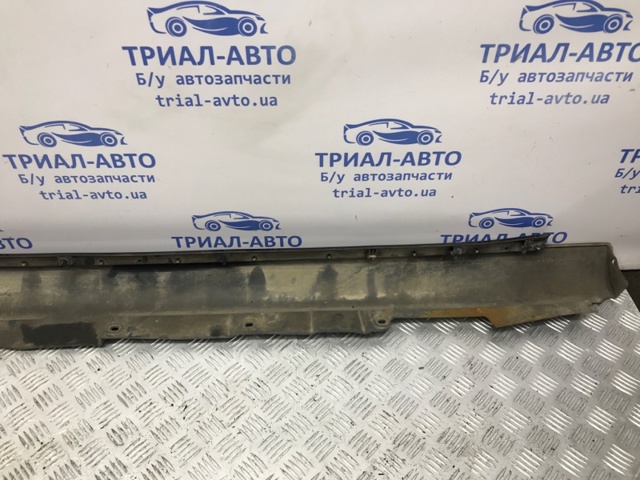 Накладка зовнішня (молдинг) порога, правий 7585105901 TOYOTA