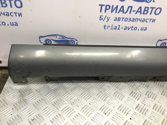 Накладка зовнішня (молдинг) порога, лівий 7585205902 TOYOTA