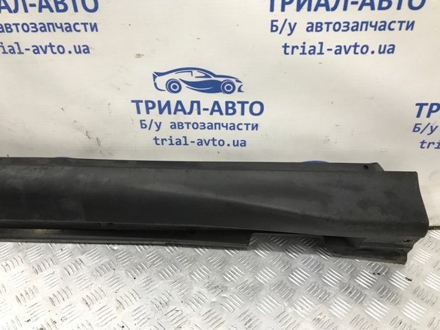 Накладка зовнішня (молдинг) порога, лівий 7586048010 TOYOTA