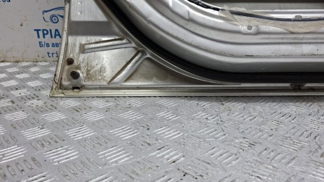 Водійські двері 760033E111 HYUNDAI