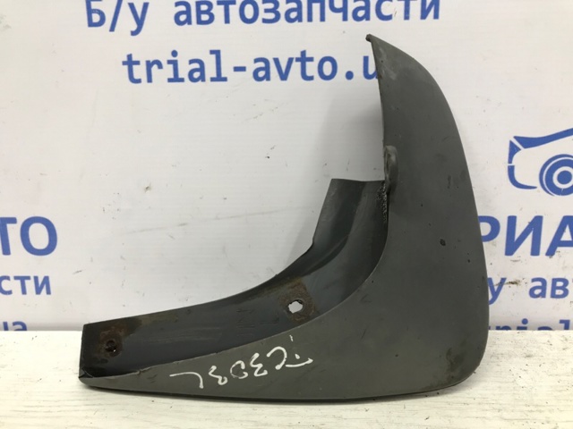 Бризковики задній, лівий 7662633110 TOYOTA