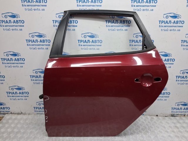 Двері пасажирськи задні ліві 770032L010 HYUNDAI