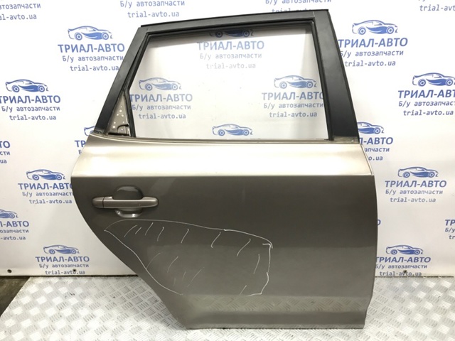 Двері пасажирські задні праві 770041H500 HYUNDAI