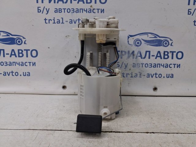 Модуль паливного насосу, з датчиком рівня палива Toyota Auris UKP