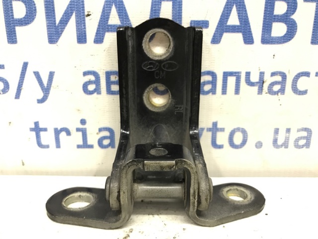 Петля задніх правих дверей 793602B000 HYUNDAI