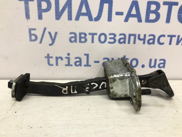 Обмежувач відкриття дверей, передній правий 79390D3000 HYUNDAI