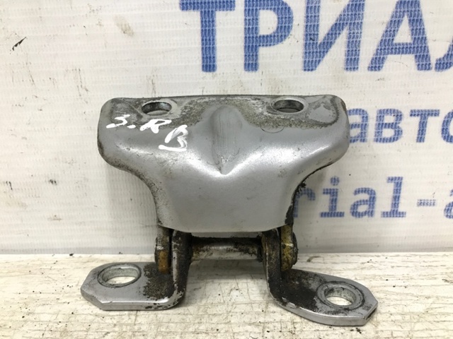 Петля заднтої двері, правої 794202D000 HYUNDAI