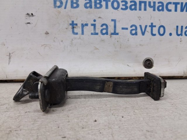 Обмежувач відкриття дверей, задній правий 794902W000 HYUNDAI