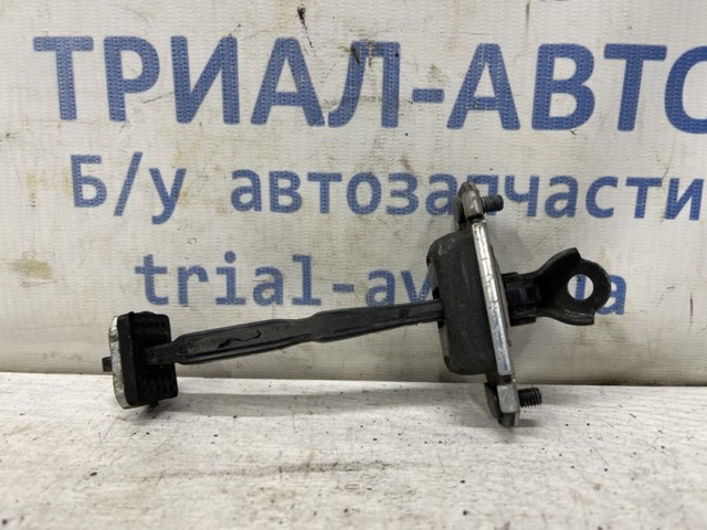 Обмежувач відкриття дверей, задній правий 79490G2000 HYUNDAI