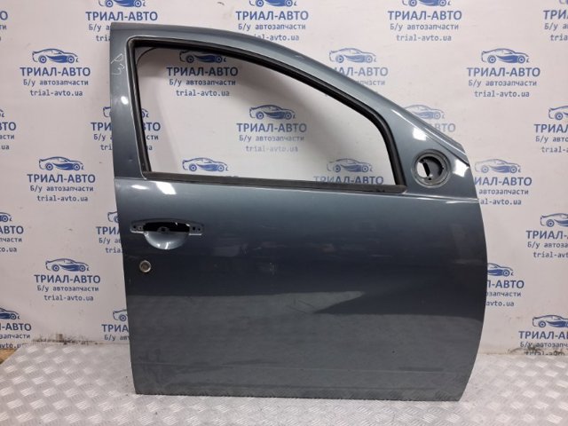 Дверка передня права 801006719R RENAULT