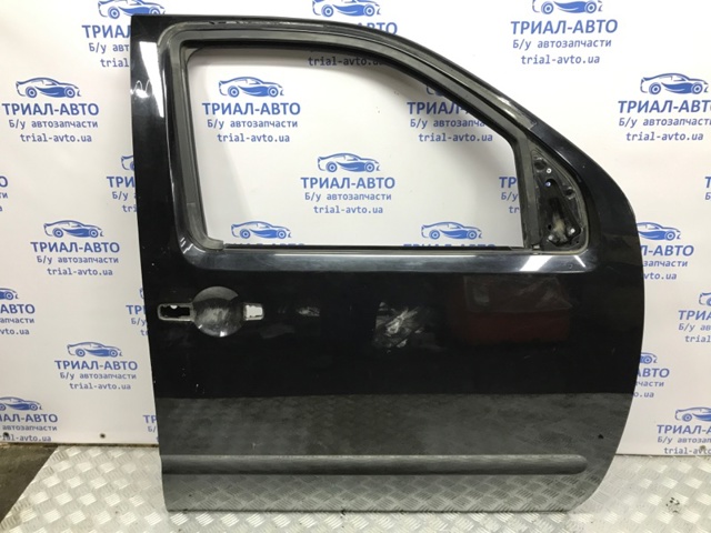 Дверка передня права 80100EB330 NISSAN