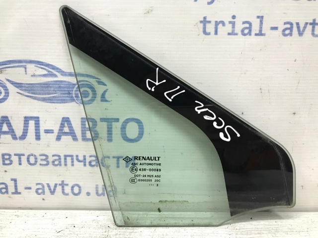 Скло пасажирських дверей 802620001R RENAULT