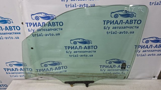 Скло водійських дверей 80301EB310 NISSAN