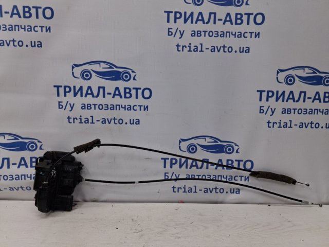 Замок двері правої передньої 80500EB320 NISSAN