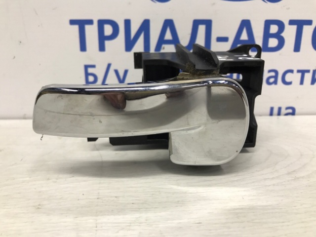 Дверна ручка внутрішня ліва передня/задня 80671EB32B NISSAN