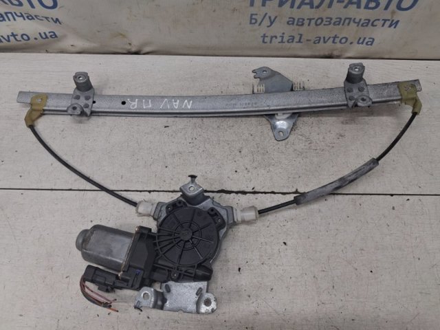 Склопідйомник передньої правої двері 807004X00A NISSAN
