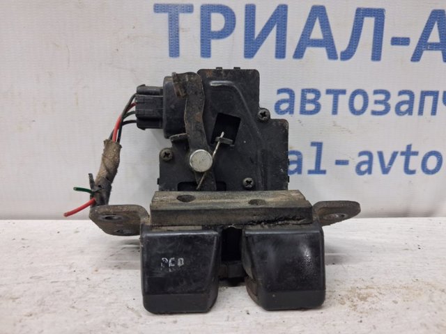 Замок 3/5-х дверей, задній 812301H000 HYUNDAI