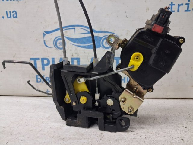 Замок водійських дверей 813121G000 HYUNDAI