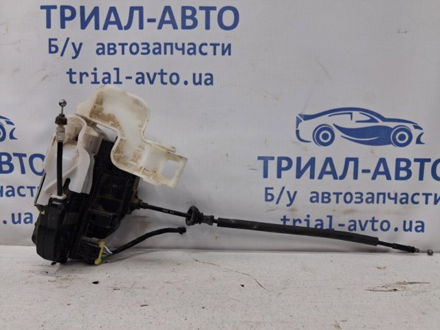 Внутрішній дверний замок 813201H040 HYUNDAI