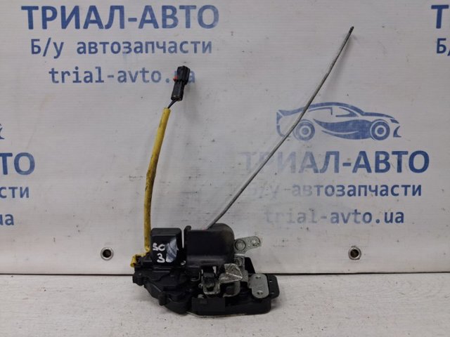 Замок задньої двері, лівої 814103E000 HYUNDAI